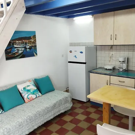 Pensión Mari...milo Peran Triovasalos